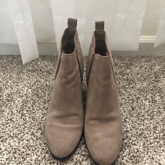 Michael Kors Booties - Picture 1 of 4